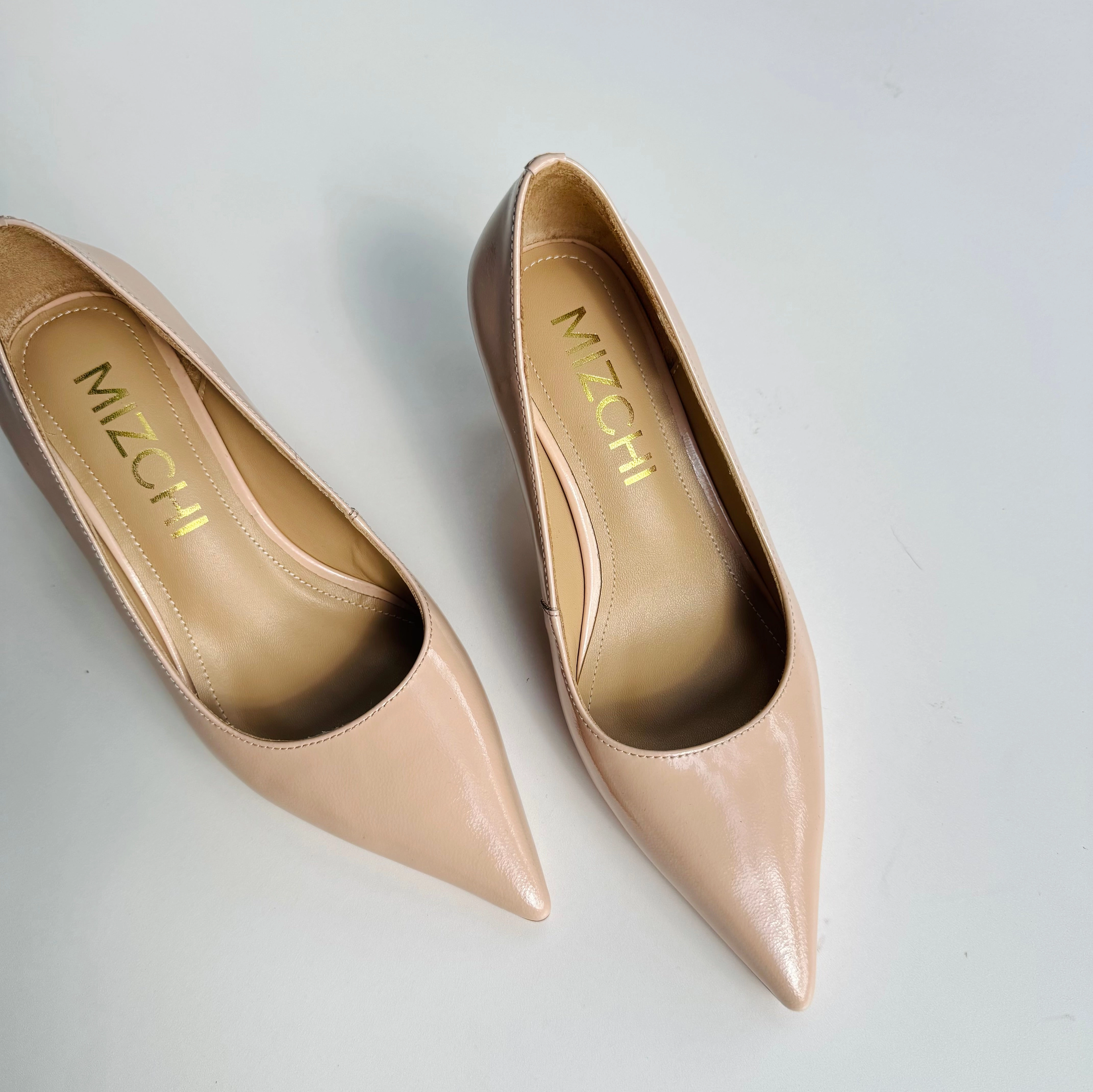 *TIA BEIGE PATENT - kitten heels