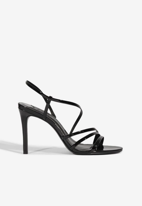 Annie Sandal
