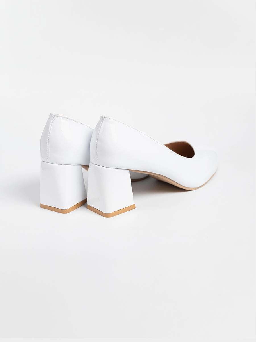 BASIC Nove Glossy Pumps