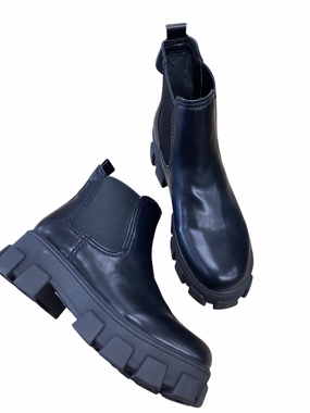 Boots Ankle Heels By Circus By Sam Edelman In Black, Size: 8