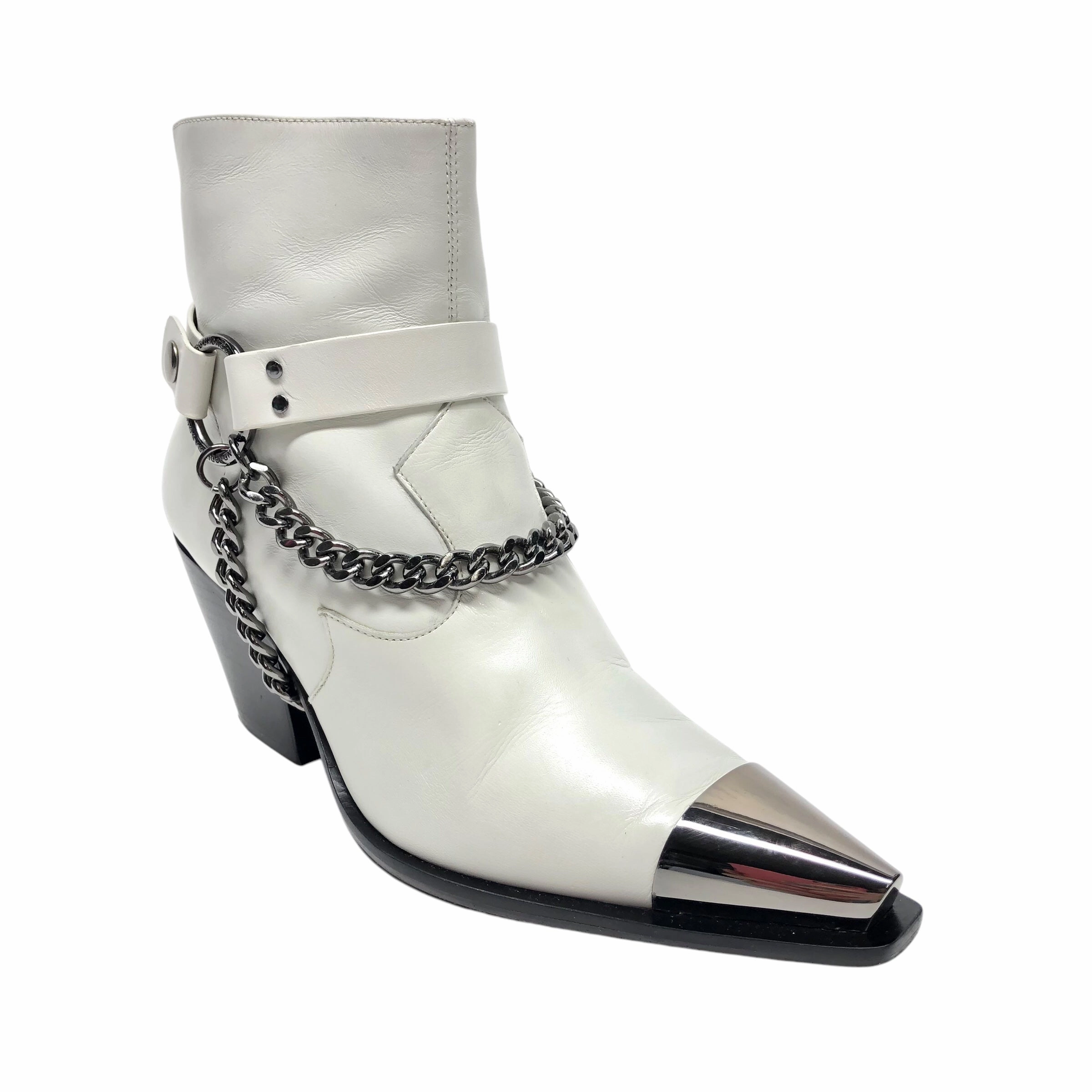 Boots Ankle Heels By Dundas In White, Size: 7