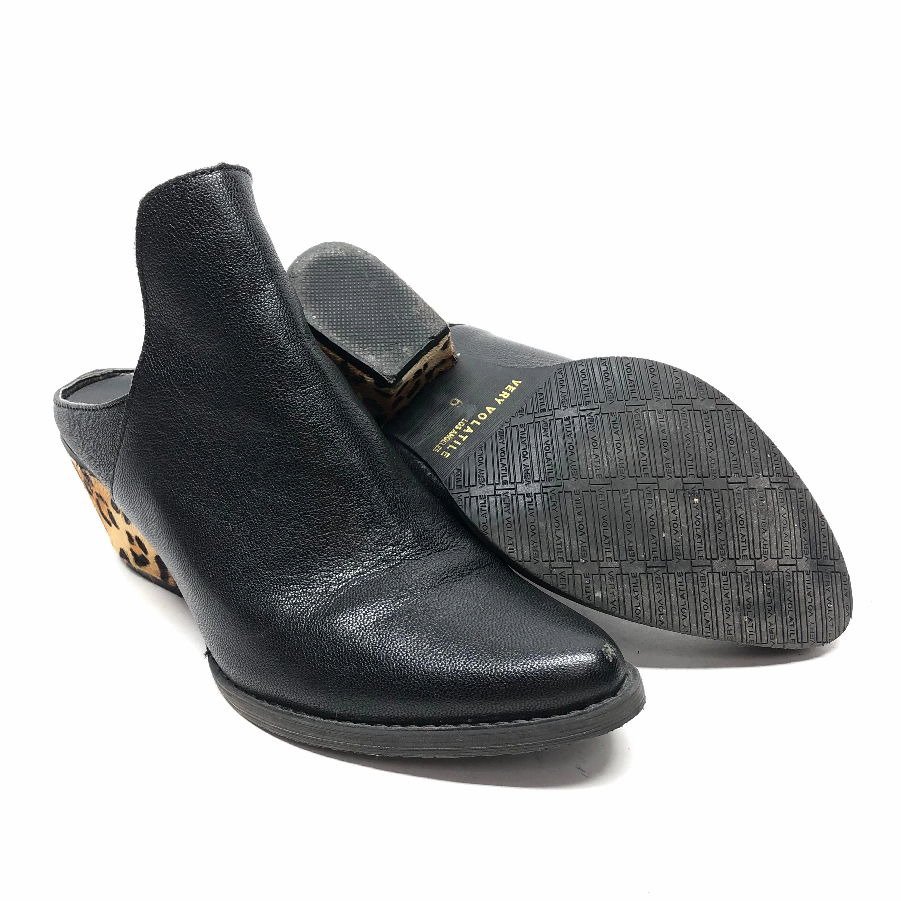 Boots Ankle Heels By Very Volatile In Black, Size: 6