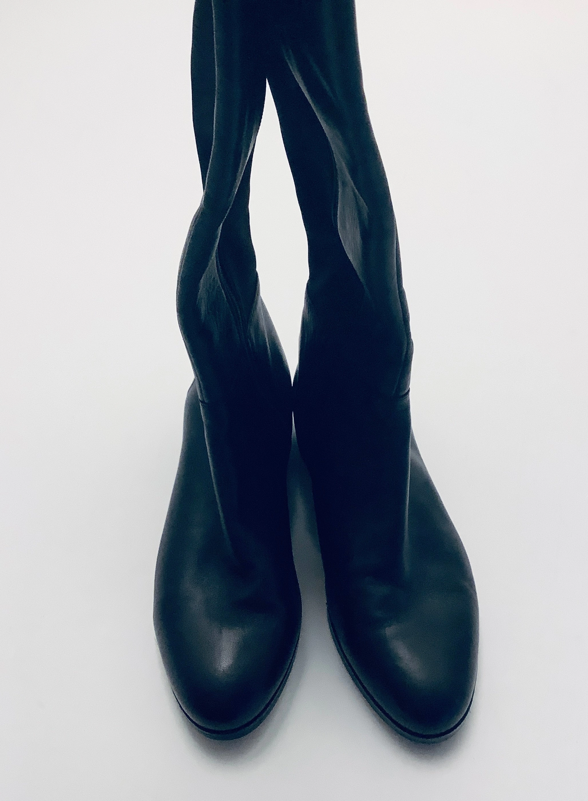 Boots Knee Flats By Michael By Michael Kors In Black, Size: 9.5