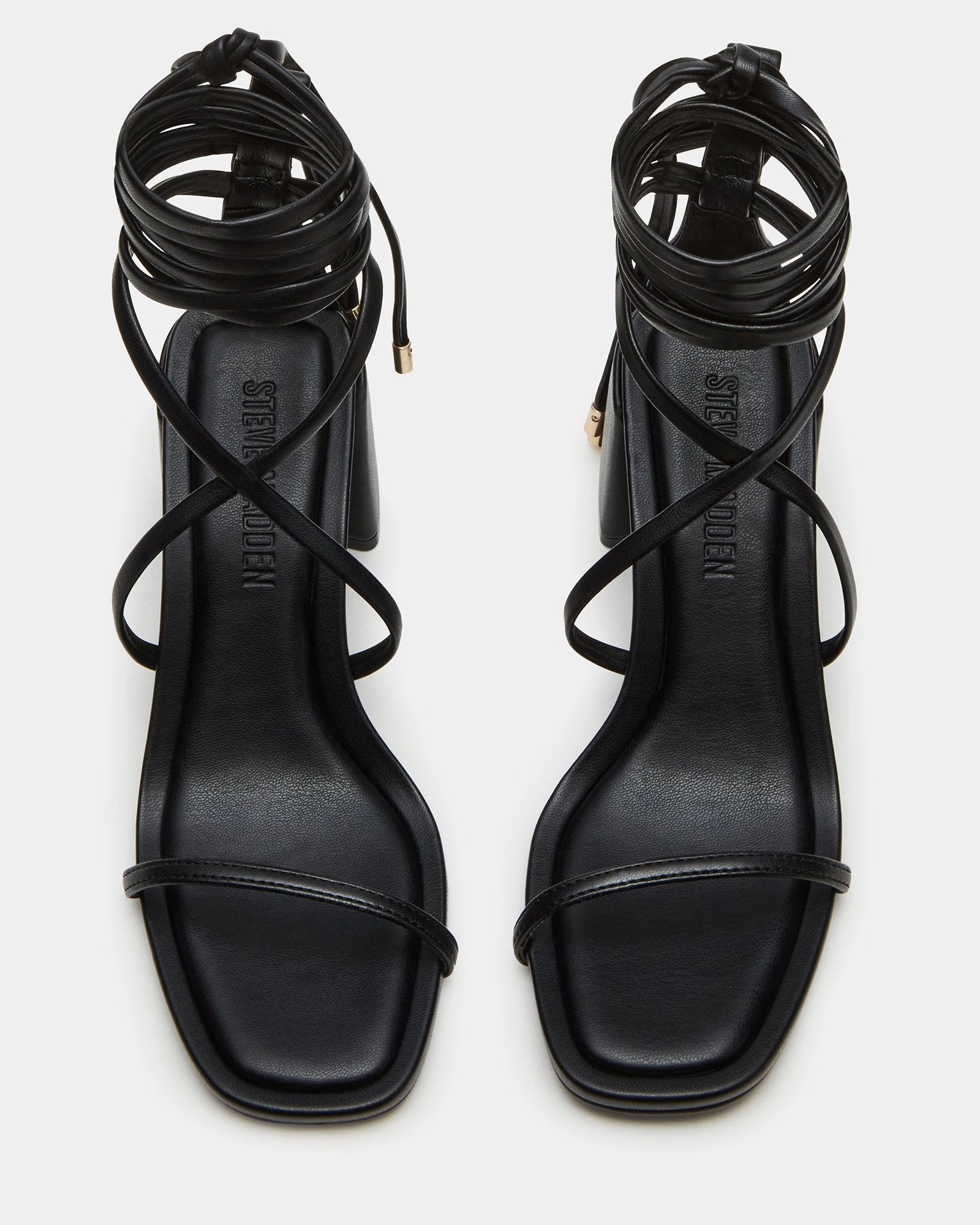DEMURE BLACK