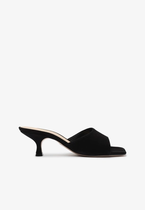Dethalia Sandal