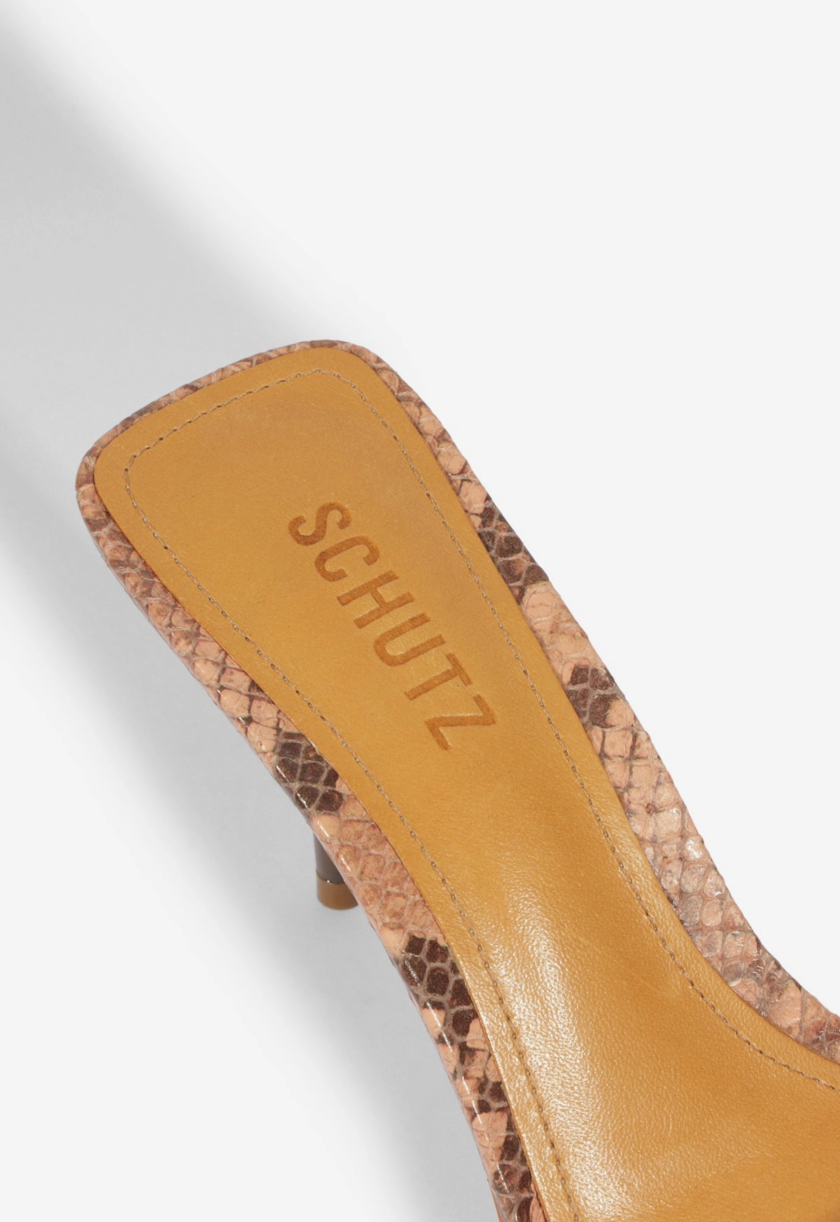 Elodie Sandal