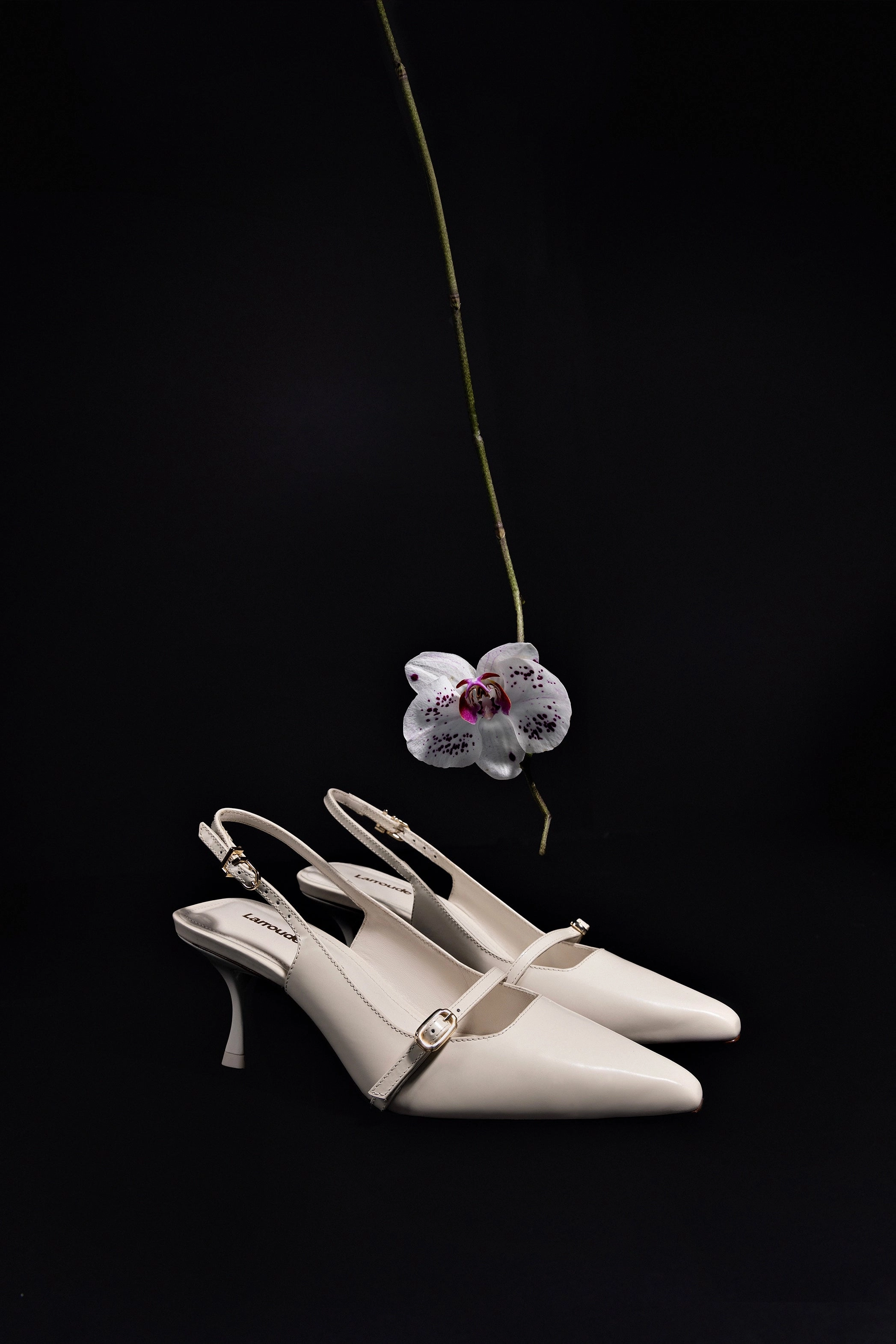 Ines Pump In Ivory Leather