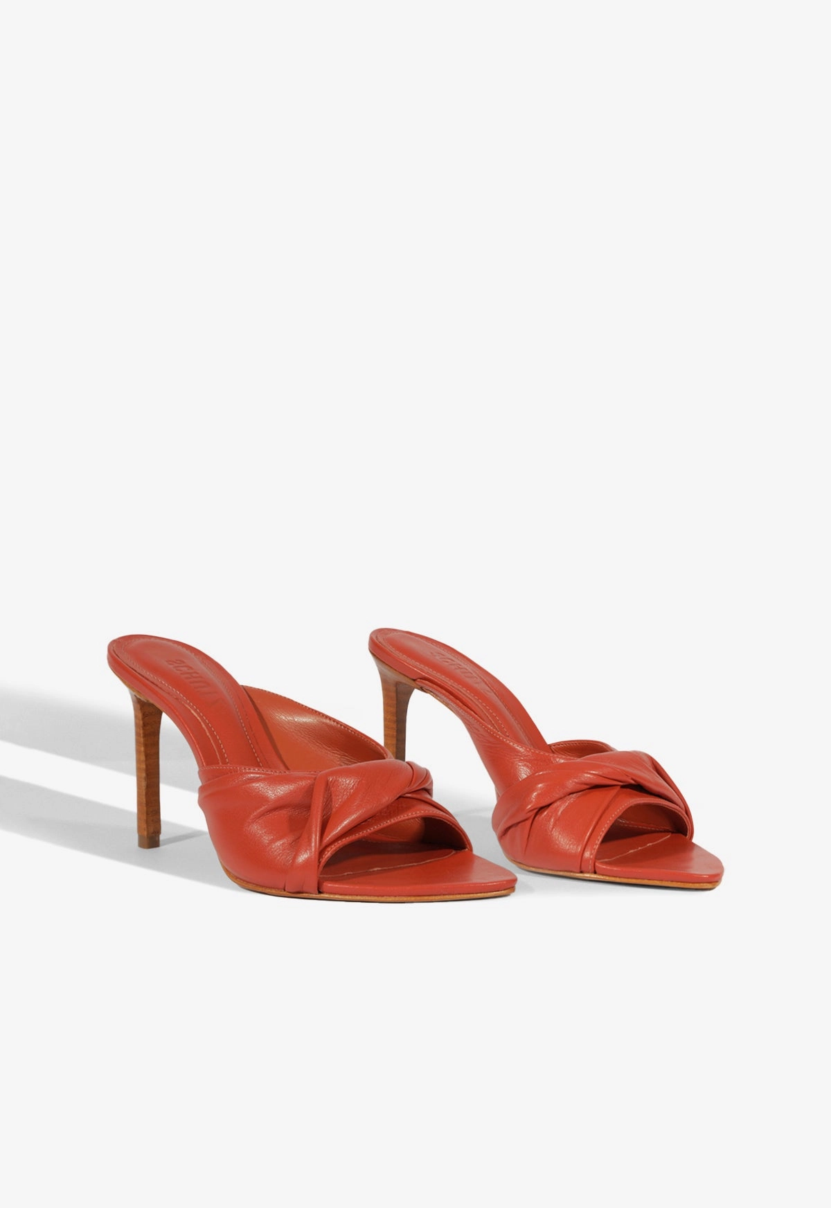 Lori Sandal