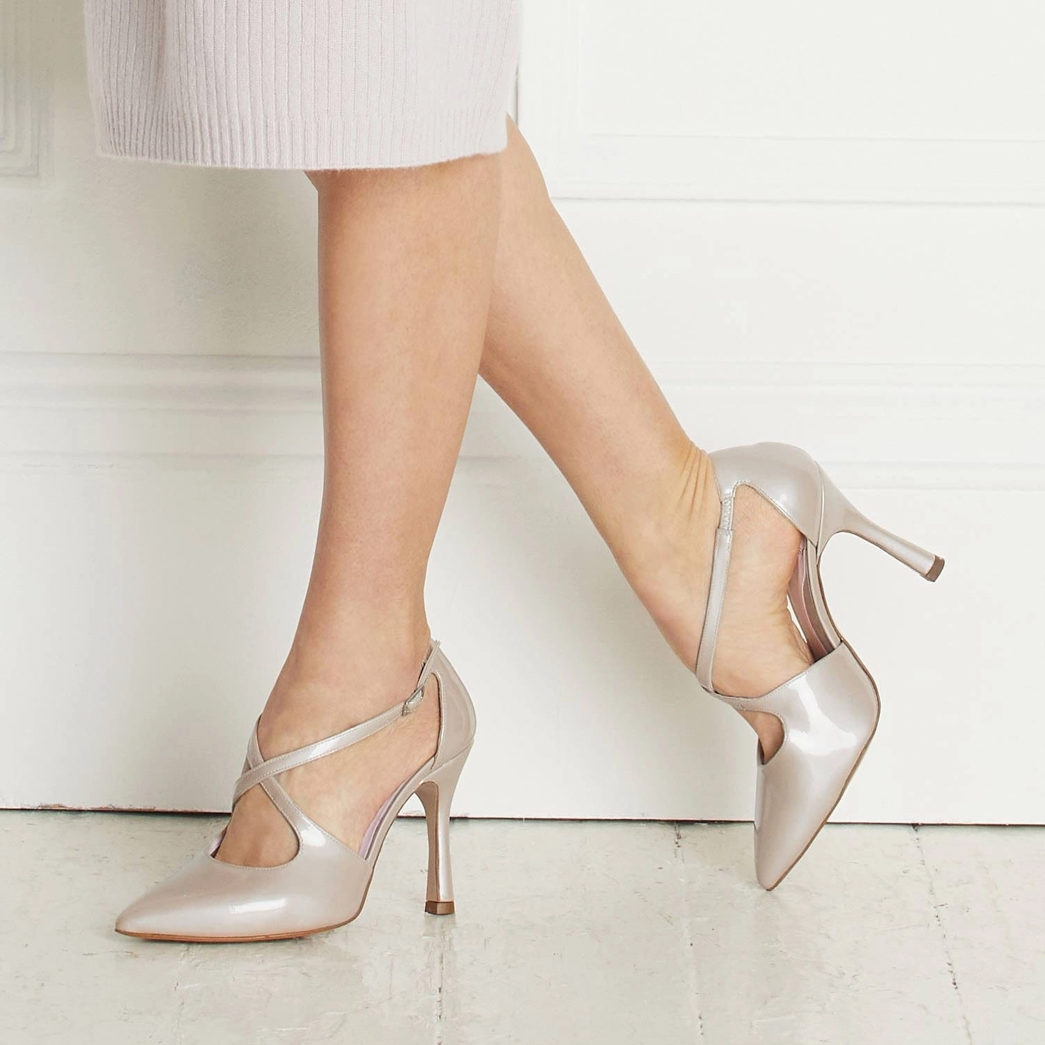 Poet: Pale Taupe Patent Leather