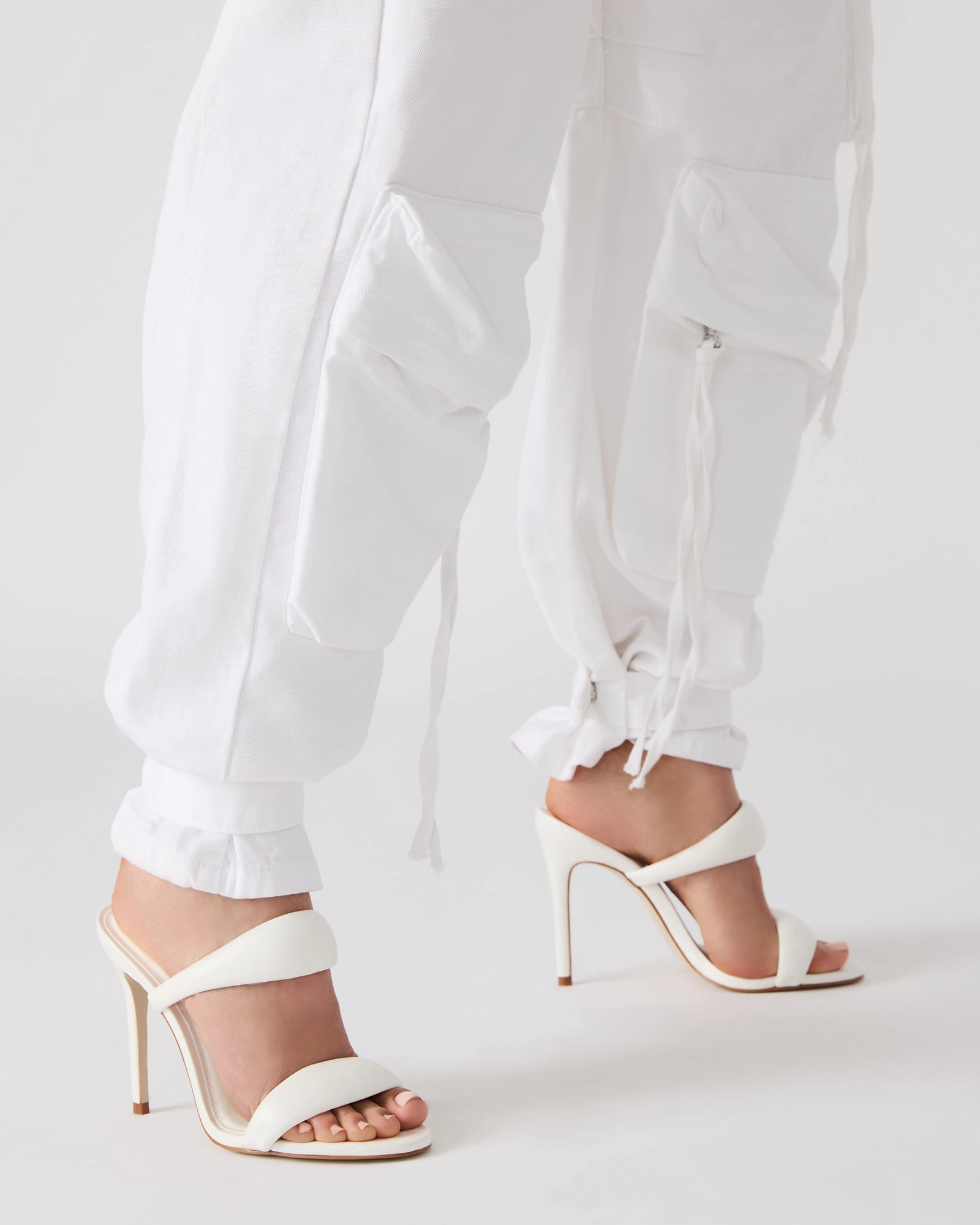 SATURN WHITE
