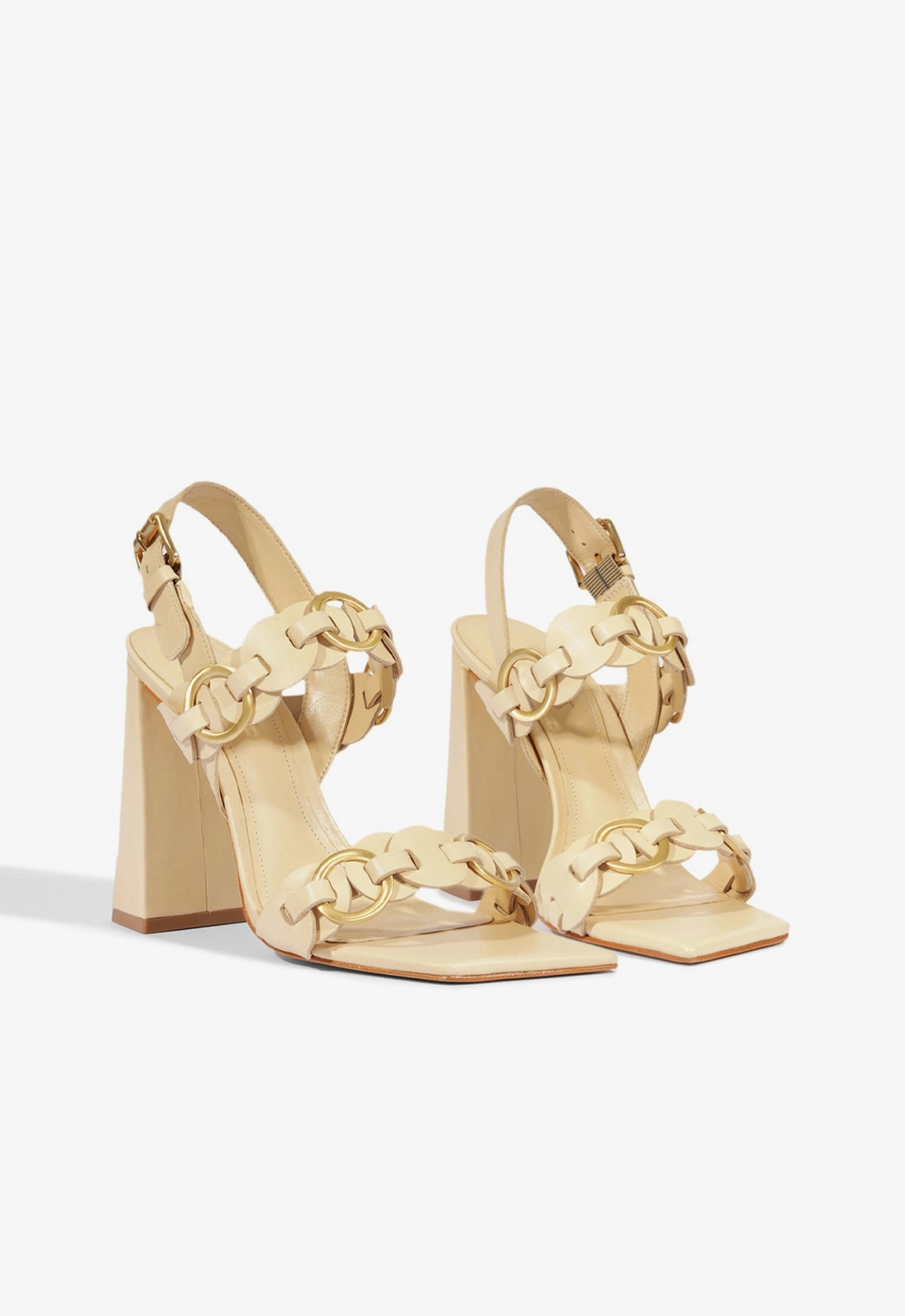 Selina Sandal