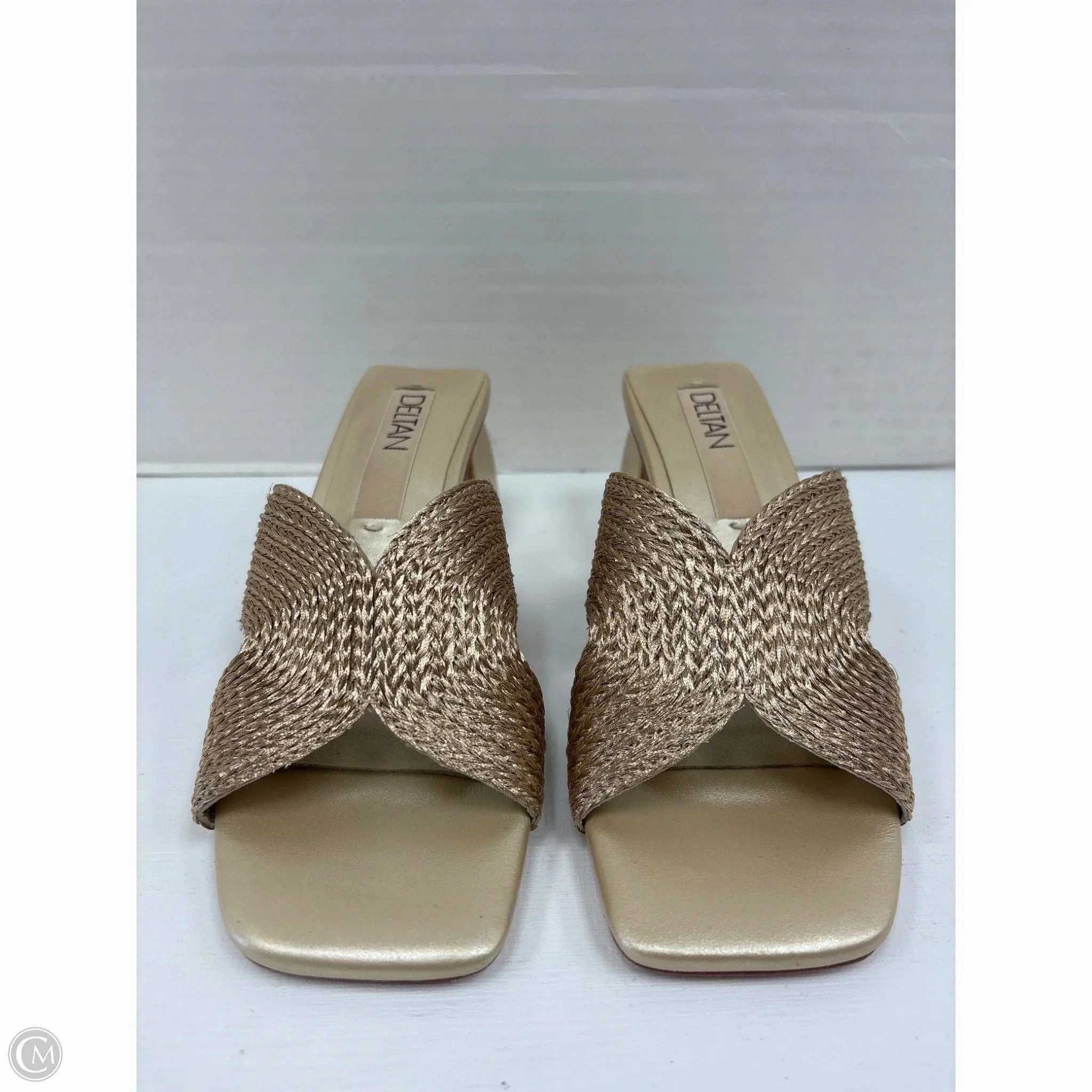 Shoes Heels Block By Clothes Mentor In Gold, Size: 6.5