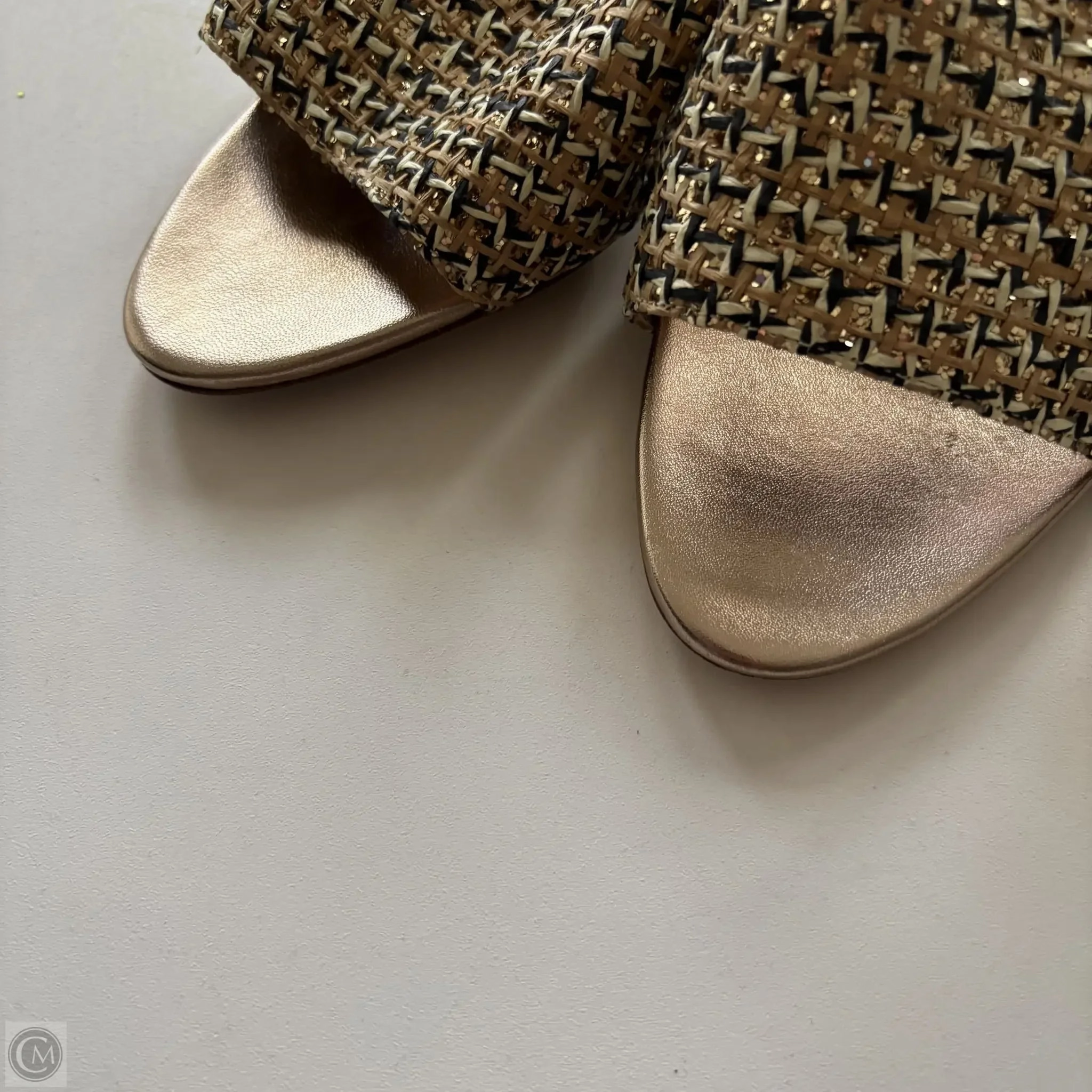 Shoes Heels Kitten By Sarah Jessica Parker In Gold, Size: 9