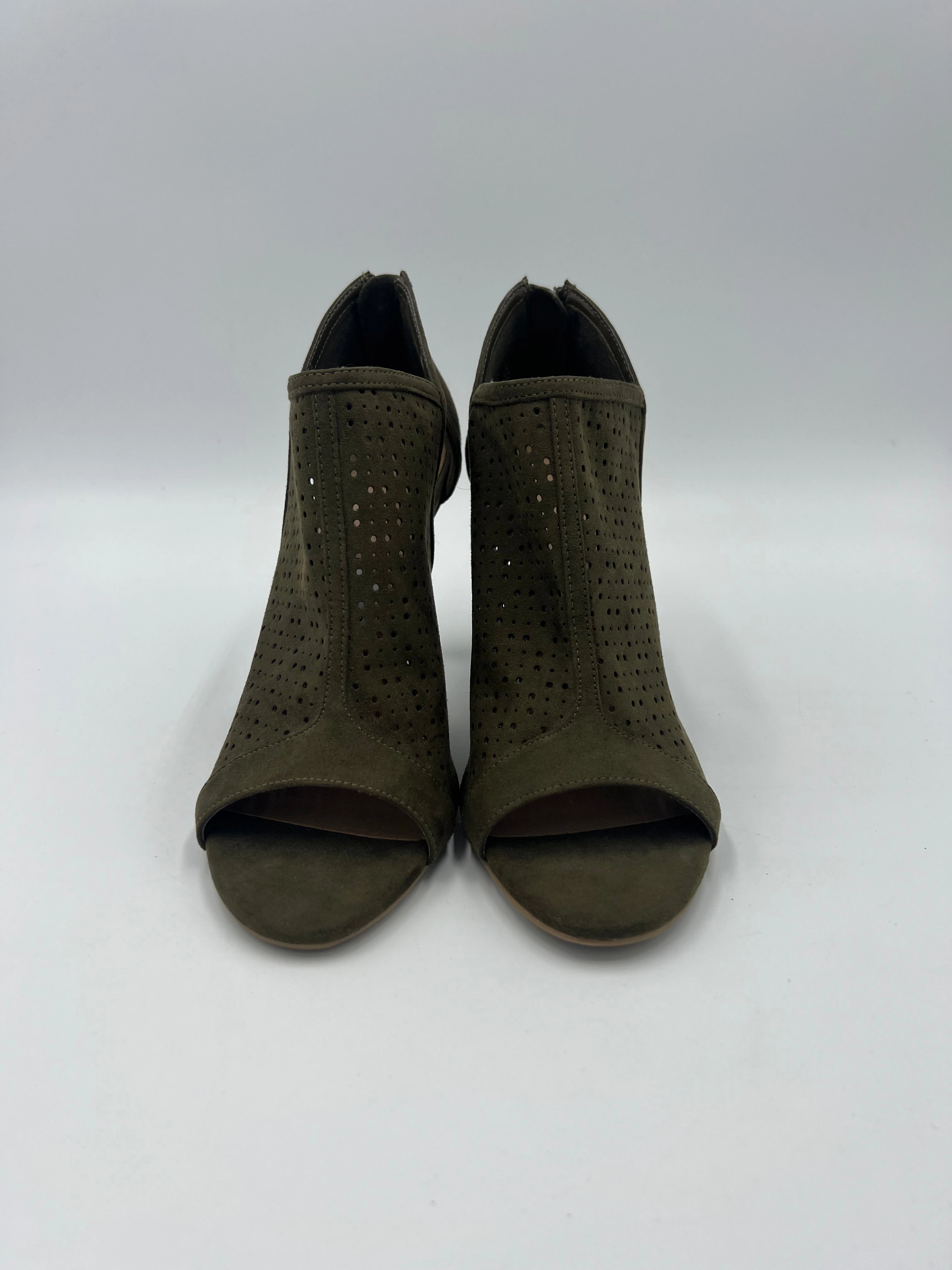 Shoes Heels Stiletto By Christian Siriano  Size: 7.5