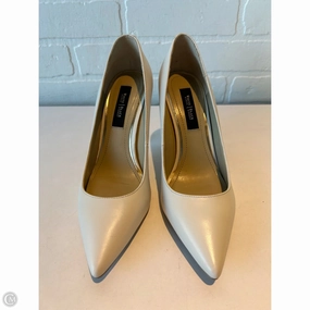 Shoes Heels Stiletto By White House Black Market In Cream, Size: 7.5