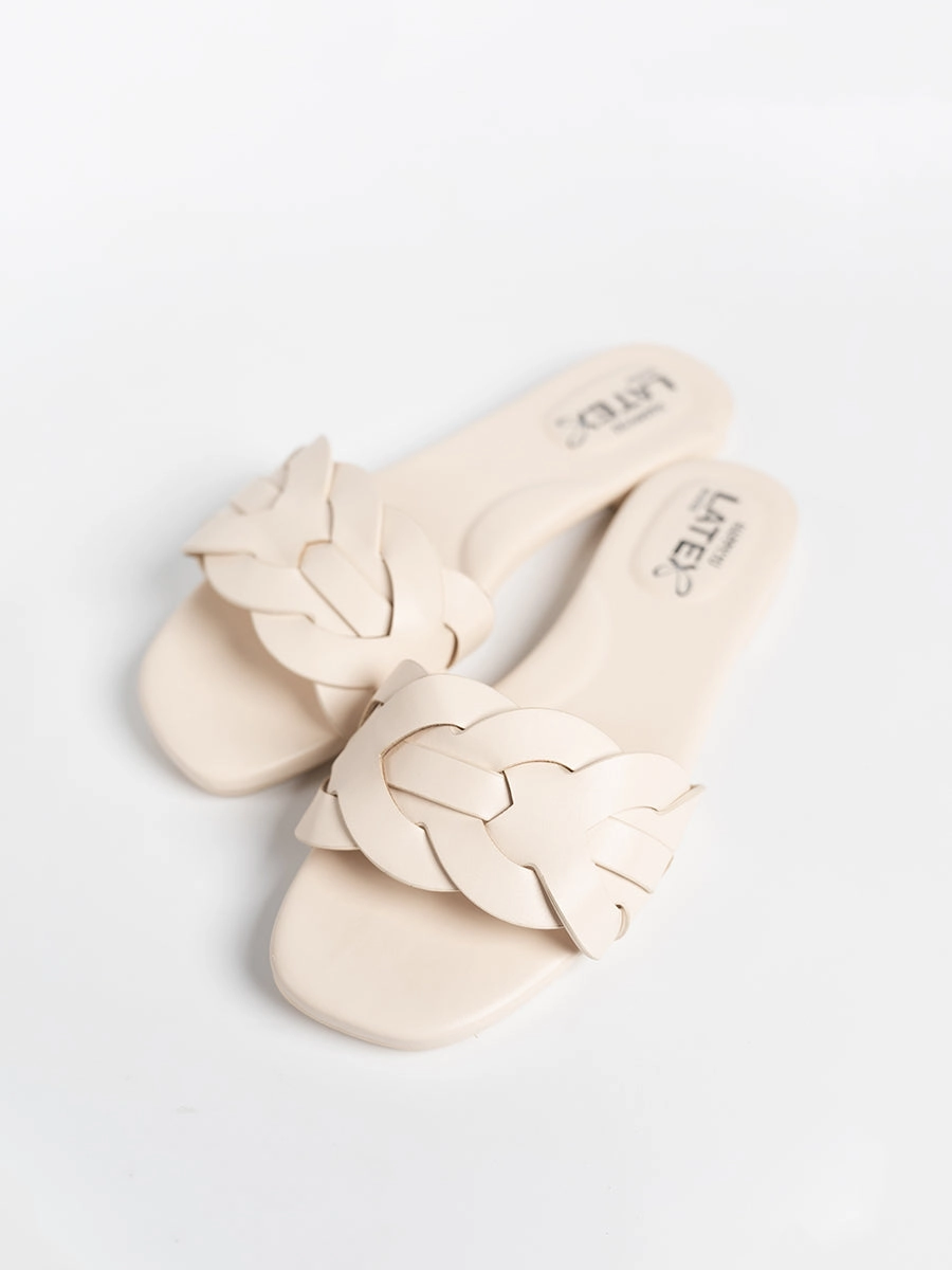 Silvy Braid Sandals
