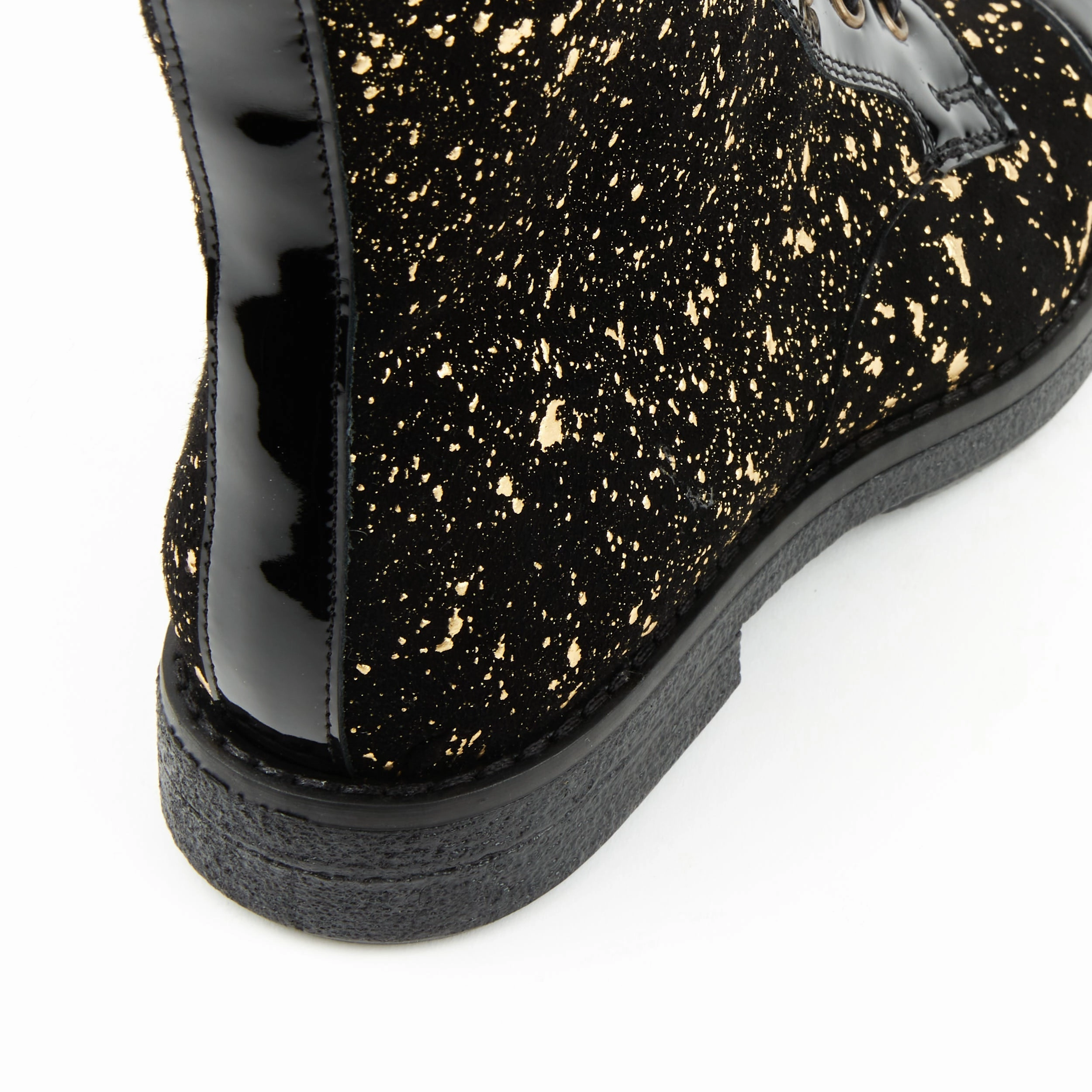Traveller - Black & Gold