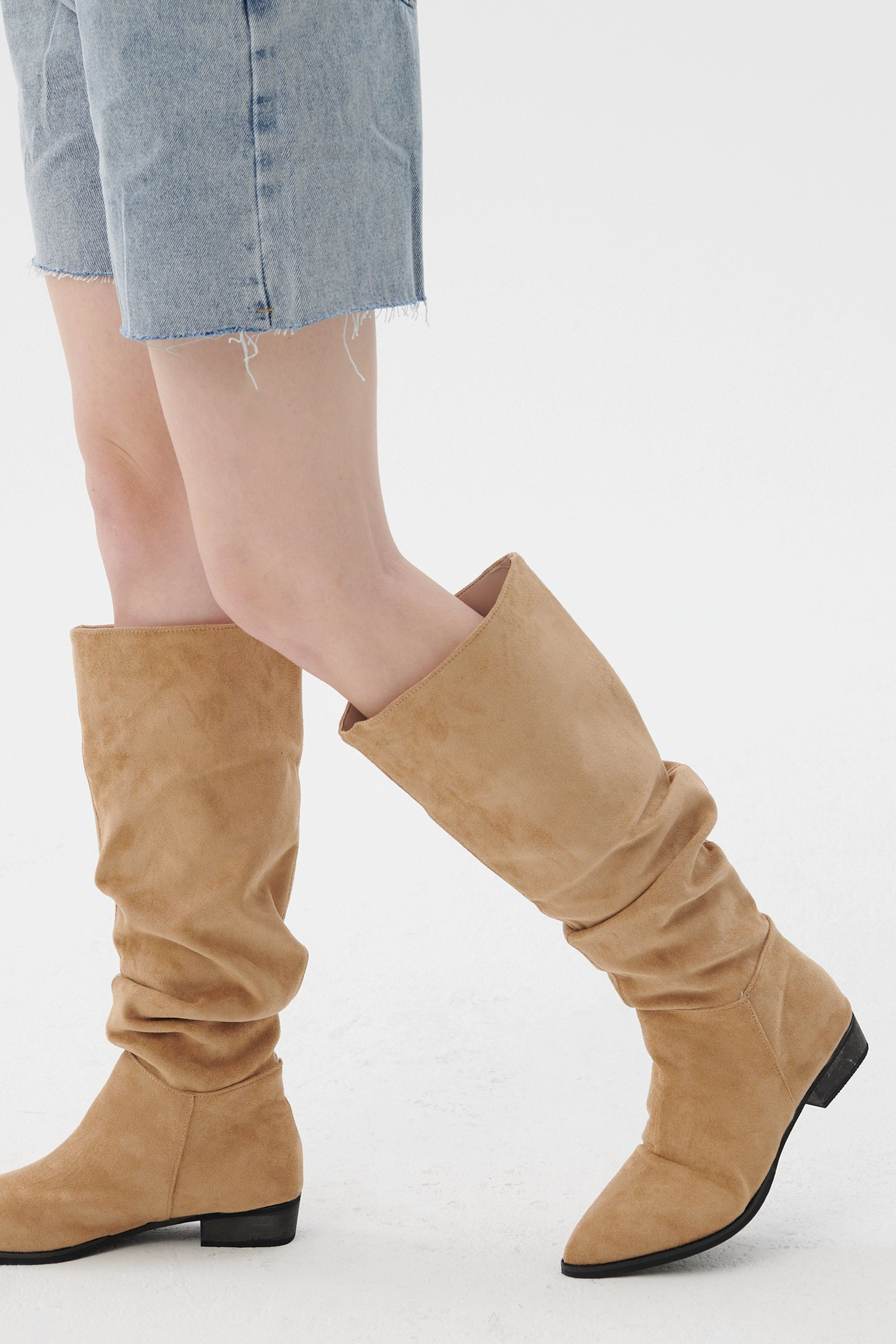 Wide-Leg Ruched Boots
