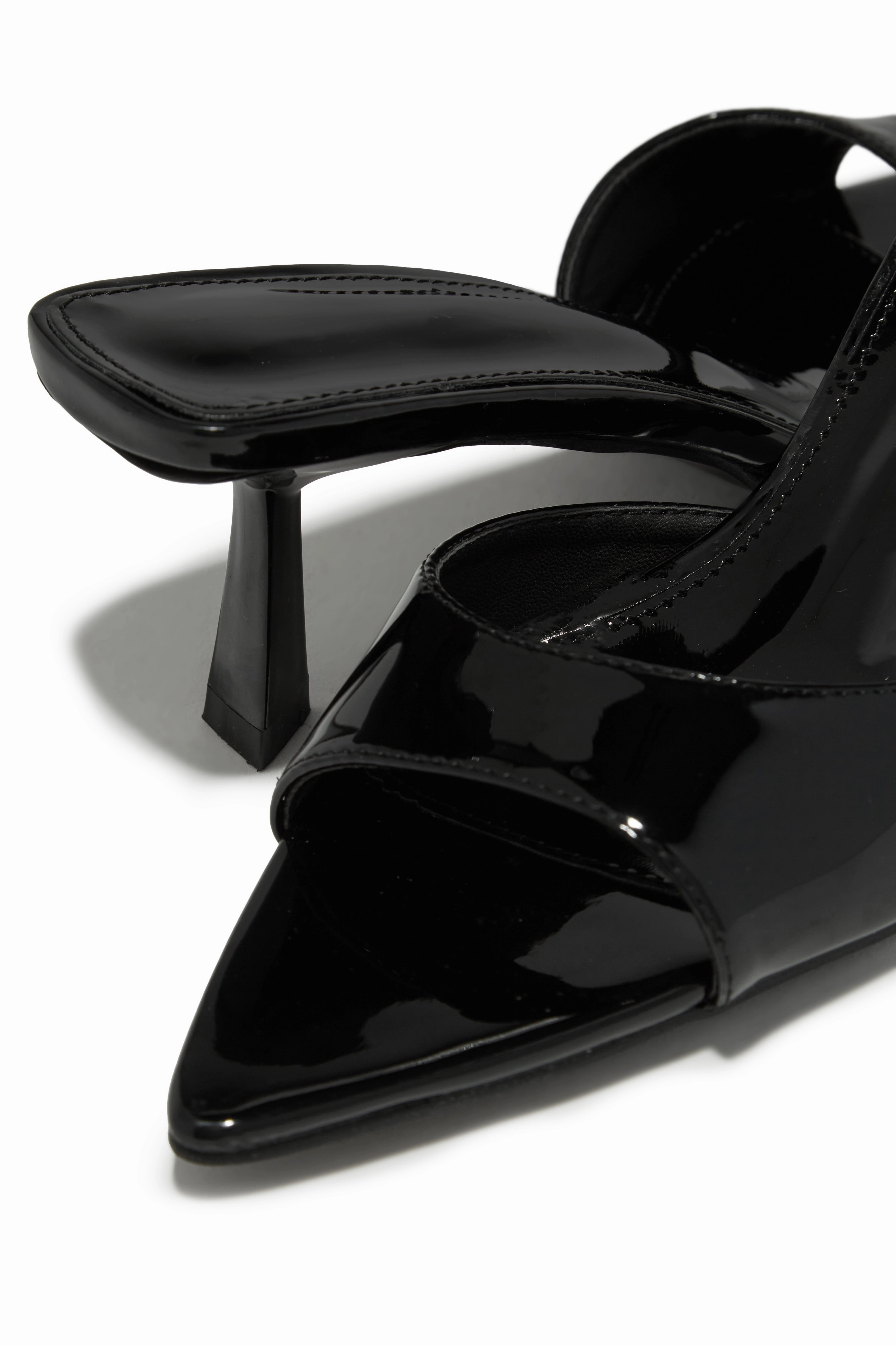 Zarina Mid Heel Mules - Black