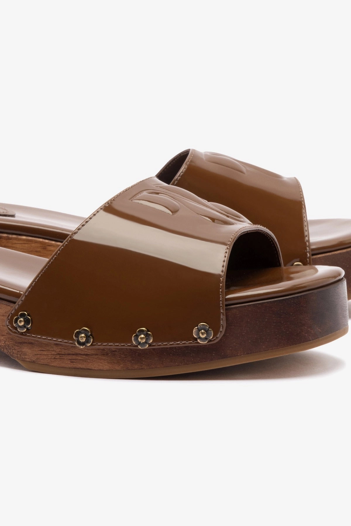 Zuzi Mule In Burnt Umber Patent Leather